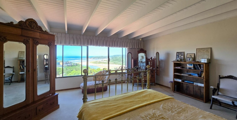 6 Bedroom Property for Sale in Blue Bend Eastern Cape